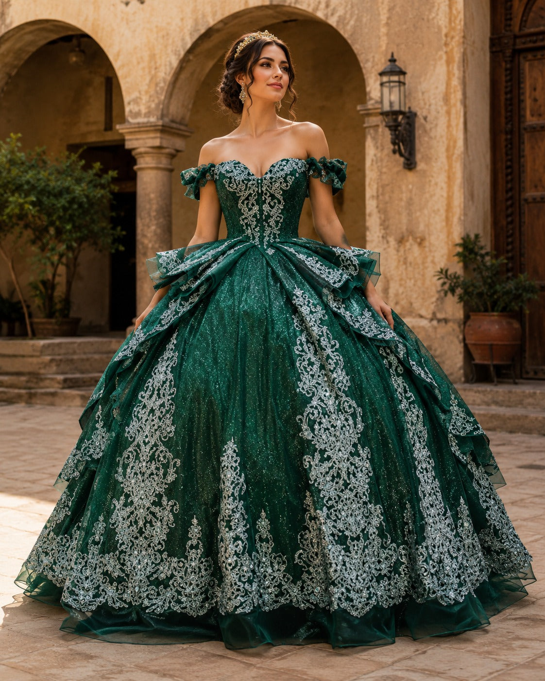 Vestido de Quinceañera Verde Esmeralda con Bordado Plateado y Falda de Capas 600492-XV067