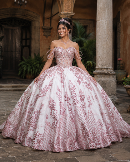 Vestido de Quinceañera Blanco con Bordado Rosa y Hombros Descubiertos ID600492-XV083