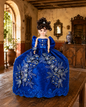 Muñeca de XV Años en Vestido Azul Rey
