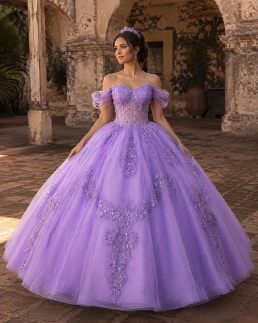 Vestido de Quinceañera Lila con Detalles Brillantes ID 600492-XV007