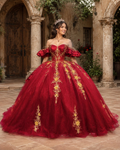 Vestido de Quinceañera Rojo Rubí con Bordado Dorado Floral ID 600492-XV011