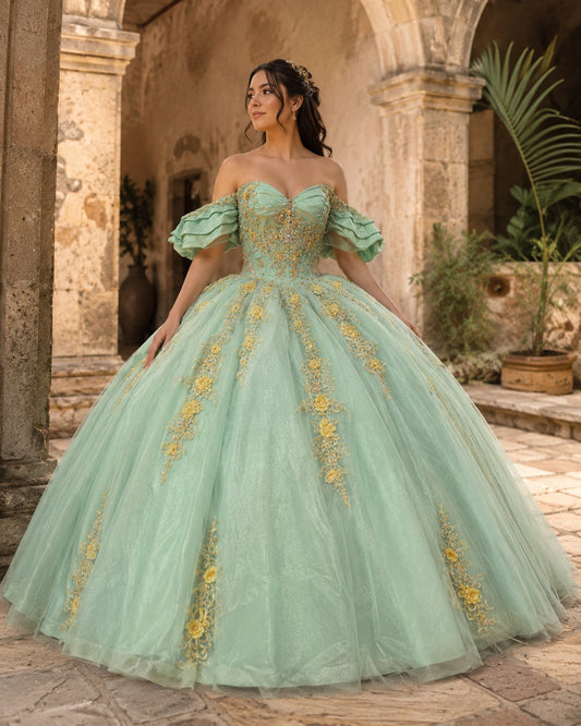 Vestido de Quinceañera Verde Menta con Bordado Dorado Floral ID 600492-XV015