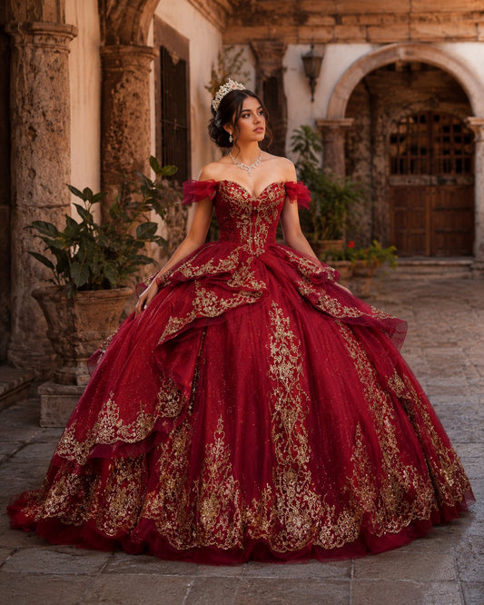 Vestido de Quinceañera Vino con Bordado Dorado y Falda de Capas ID600492-XV066