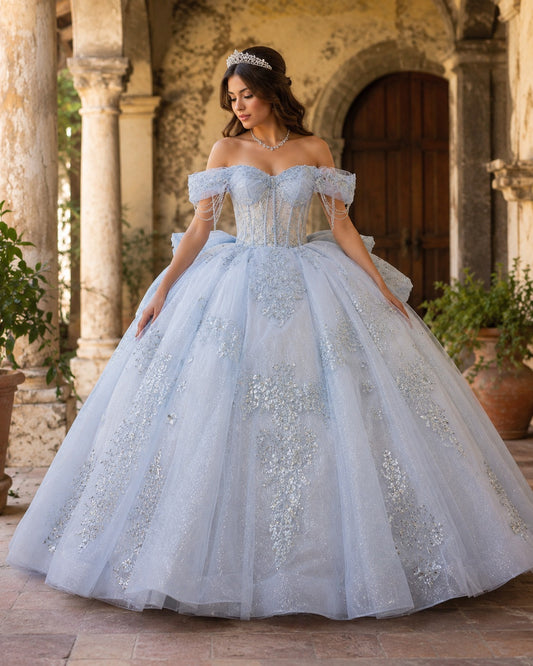 Vestido de Quinceañera Azul Cielo con Bordado Plateado ID XV009