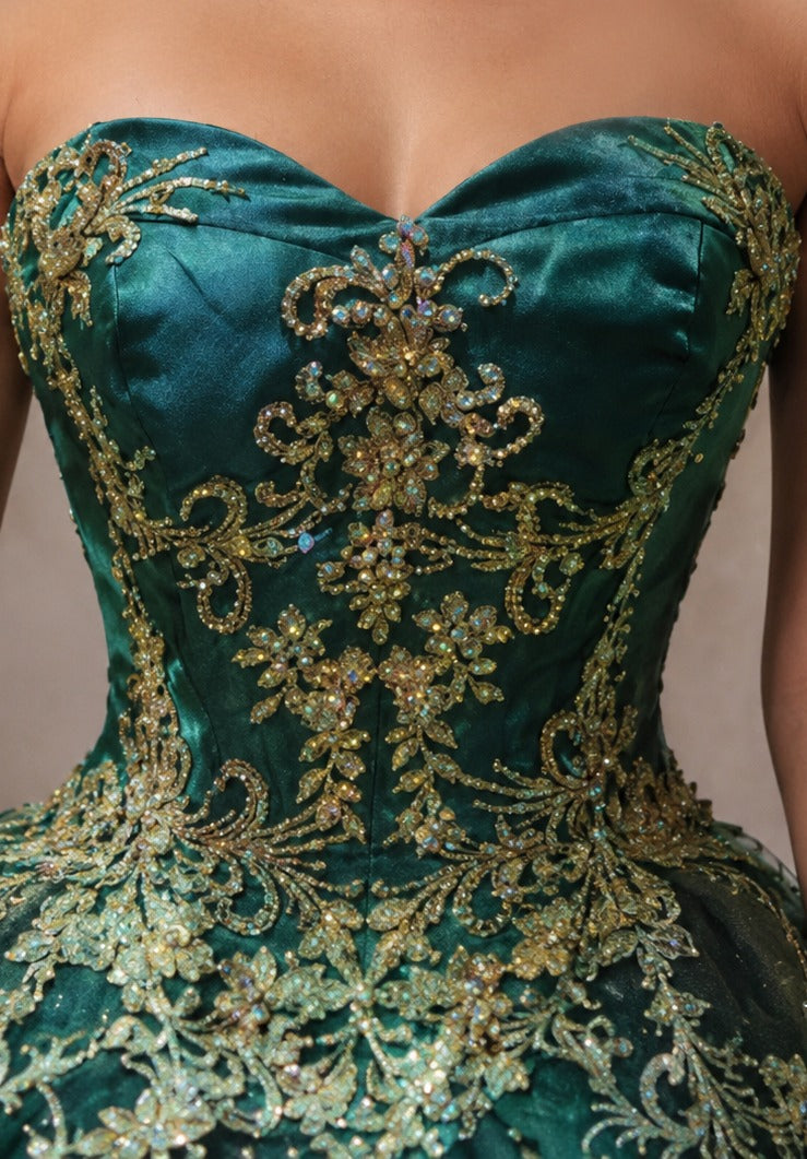 Vestido de Quinceañera Verde Esmeralda con Bordado Dorado Floral ID 600492-XV010