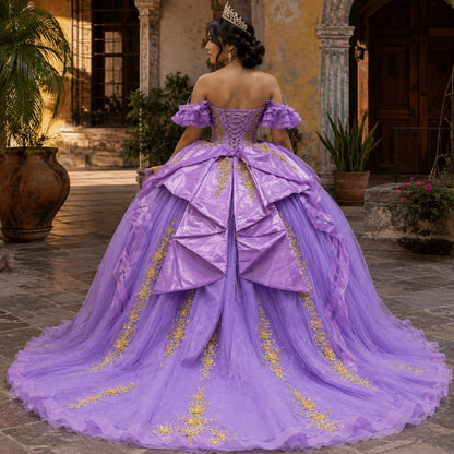Vestido de Quinceañera Lila con Bordado Dorado Floral ID 600492-XV018