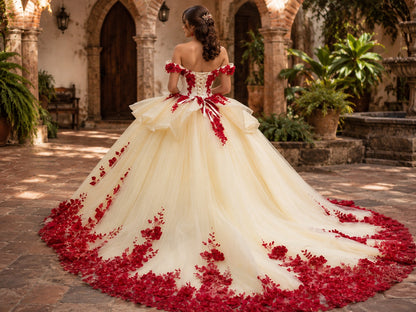Vestido de Quinceañera Marfil con Aplicaciones Florales Rojas ID600492-XV024
