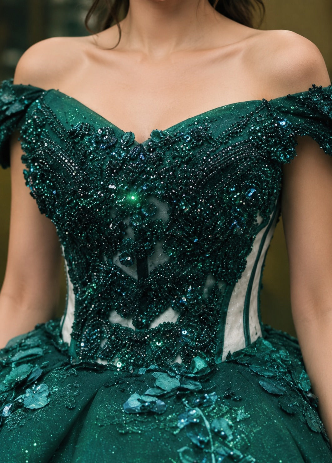 Vestido de Quinceañera Verde Esmeralda con Aplicaciones Florales ID: 600492-XVO31