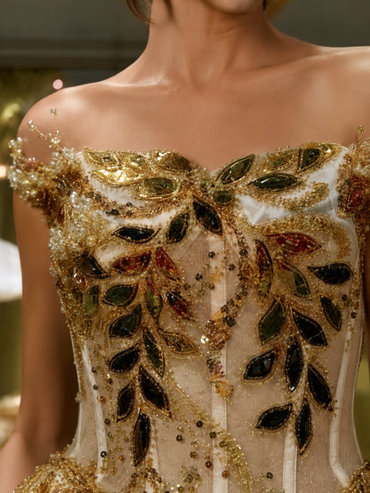Vestido de Quinceañera Champagne con Bordado Dorado y Detalle Floral en Falda ID600492-XV045