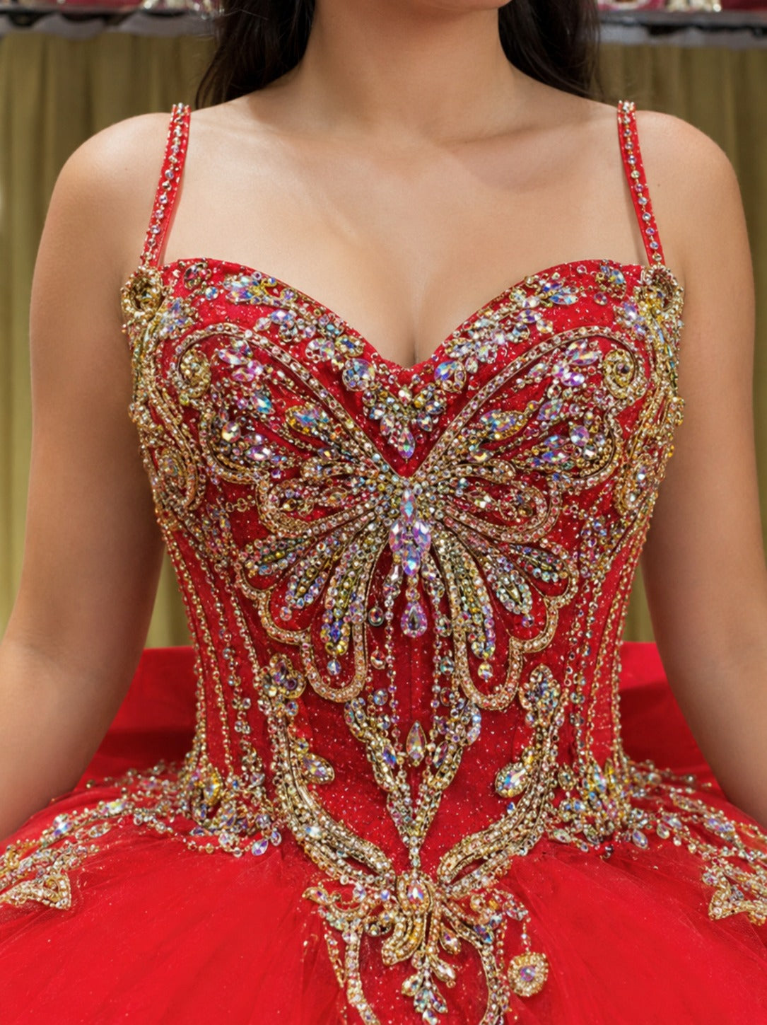 Vestido de Quinceañera Rojo con Bordado Dorado ID600492-XV051