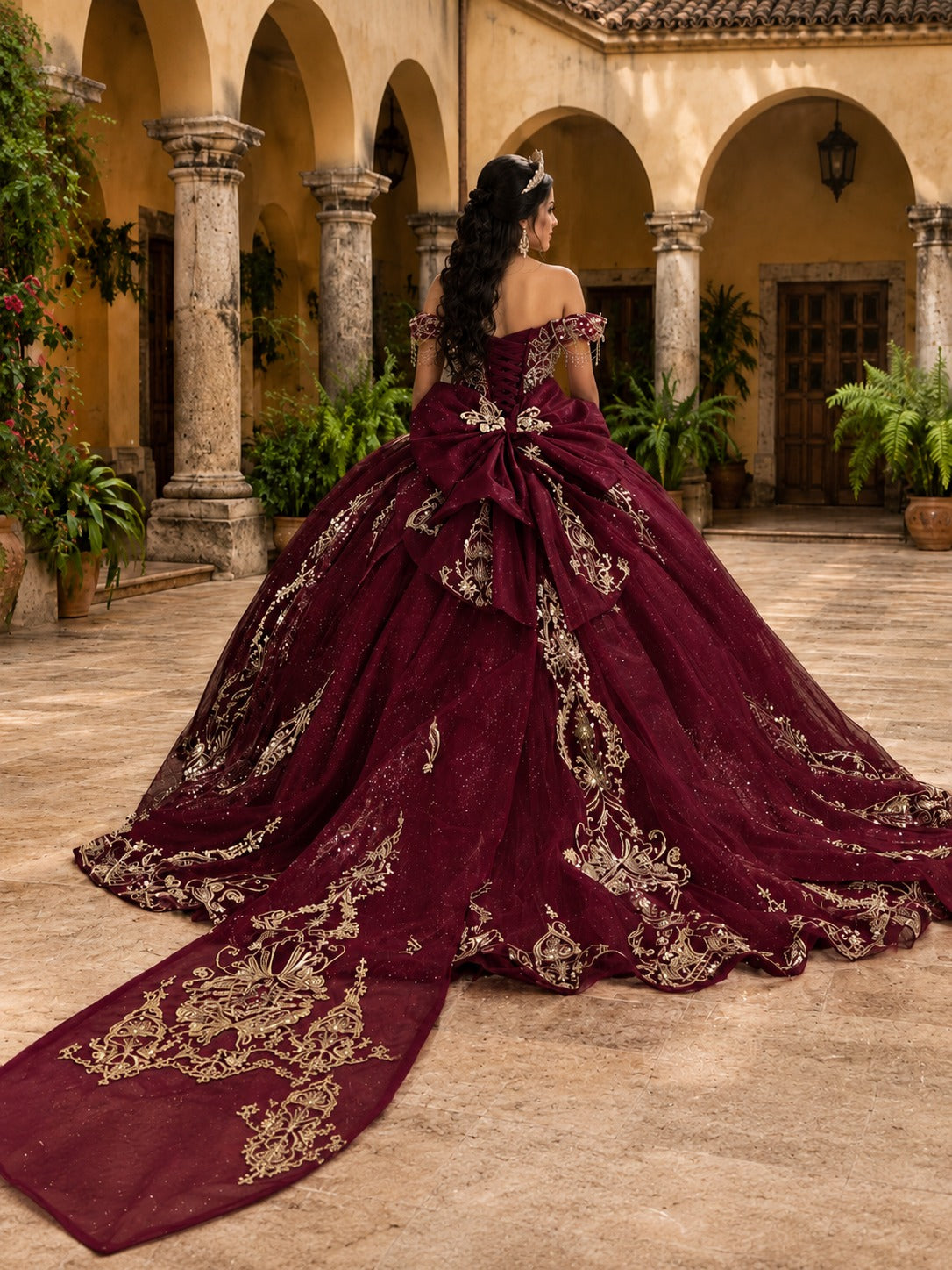 Vestido de Quinceañera Vino con Bordado Dorado y Hombros Descubiertos ID600492-XV054