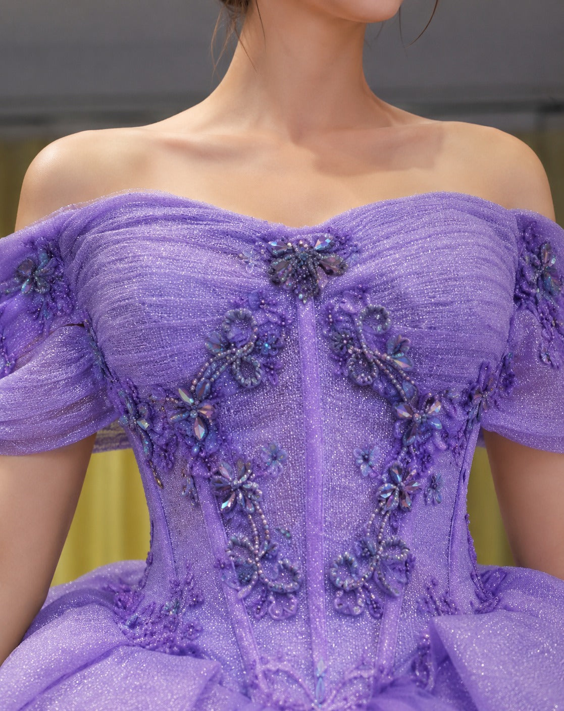 Vestido de Quinceañera Lila con Brillo y Falda de Capas ID600492-XV070