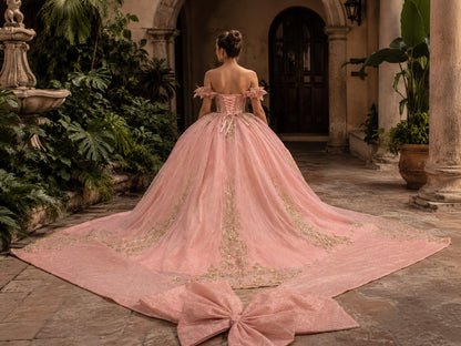 Vestido de Quinceañera Rosa Peach con Bordado Dorado y Brillo ID600492-XV074