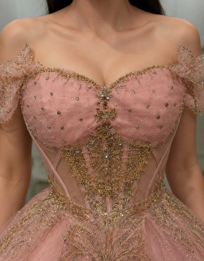 Vestido de Quinceañera Rosa Peach con Bordado Dorado y Brillo ID600492-XV074