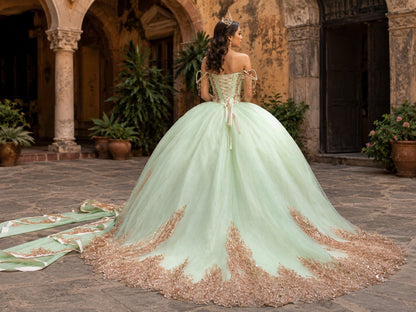 Vestido de Quinceañera Verde Menta con Bordado Champagne y Detalles Colgantes ID600492-XV077